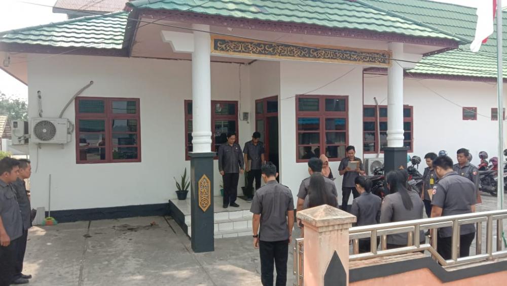 UPACARA HARI KESAKTIAN PANCASILA DI HALAMAN BAWASLU PULANG PISAU