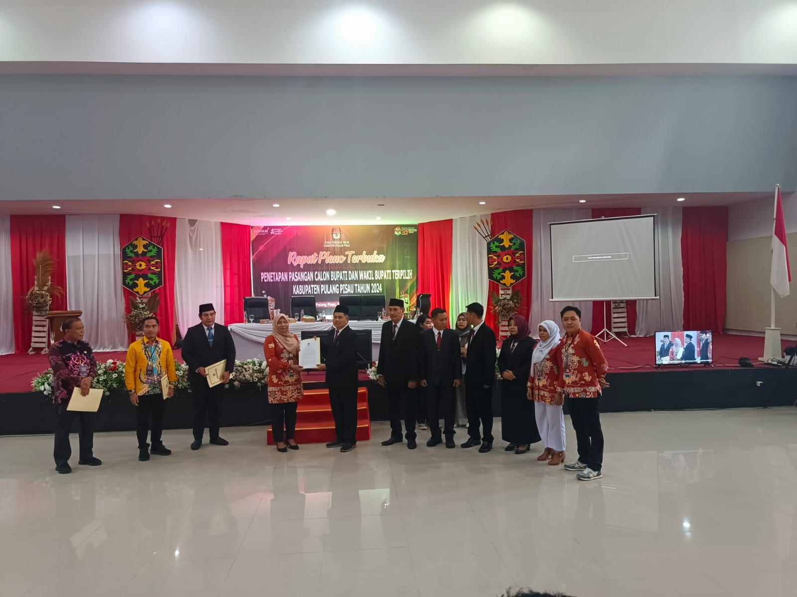 Bawaslu Pulpis Hadiri Rapat Pleno Penetapan Calon Terpilih Bupati Pulang Pisau