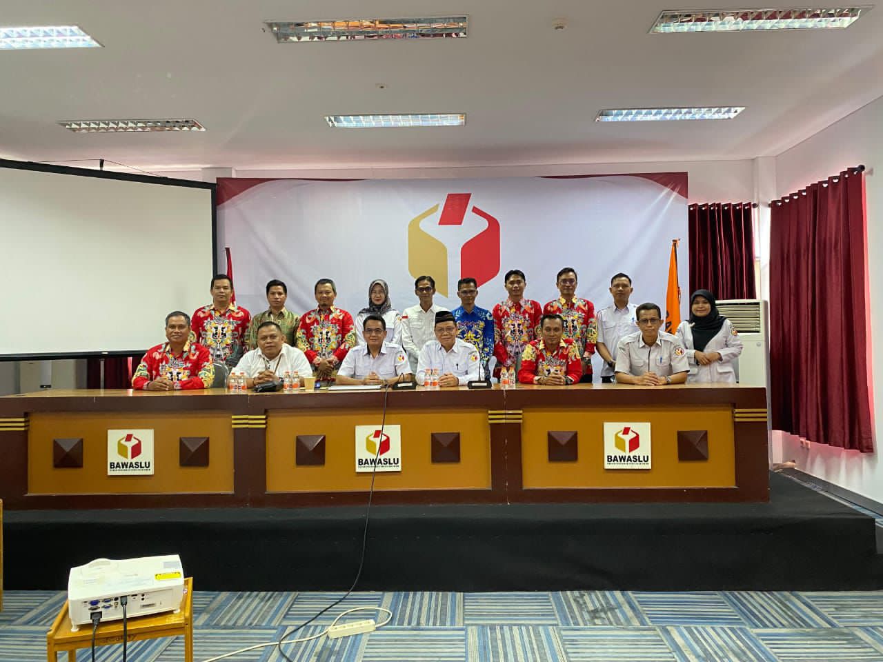 Tak Ada Tahapan, Tapi Tetap Siaga! Bawaslu pulang pisau Fokus advokasi