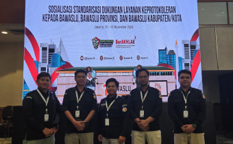 Staff Keprotokolan dan Staff Kehumasan Bawaslu Kabupaten Pulang Pisau Mengikuti Kegiatan Sosialisasi Standarisasi Dukungan Layanan Keprotokolan