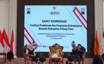 Rapat Koordinasi Fasilitasi Pembinaan dan Penguatan Kelembagaan Pengawas Pemilu